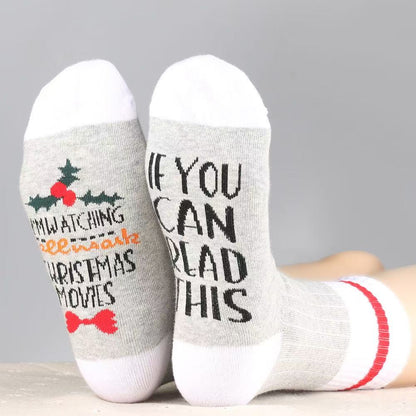Die zweifarbigen Socken von sind nicht nur ein Blickfang – sie wurden auch für Komfort und Leistung entwickelt.